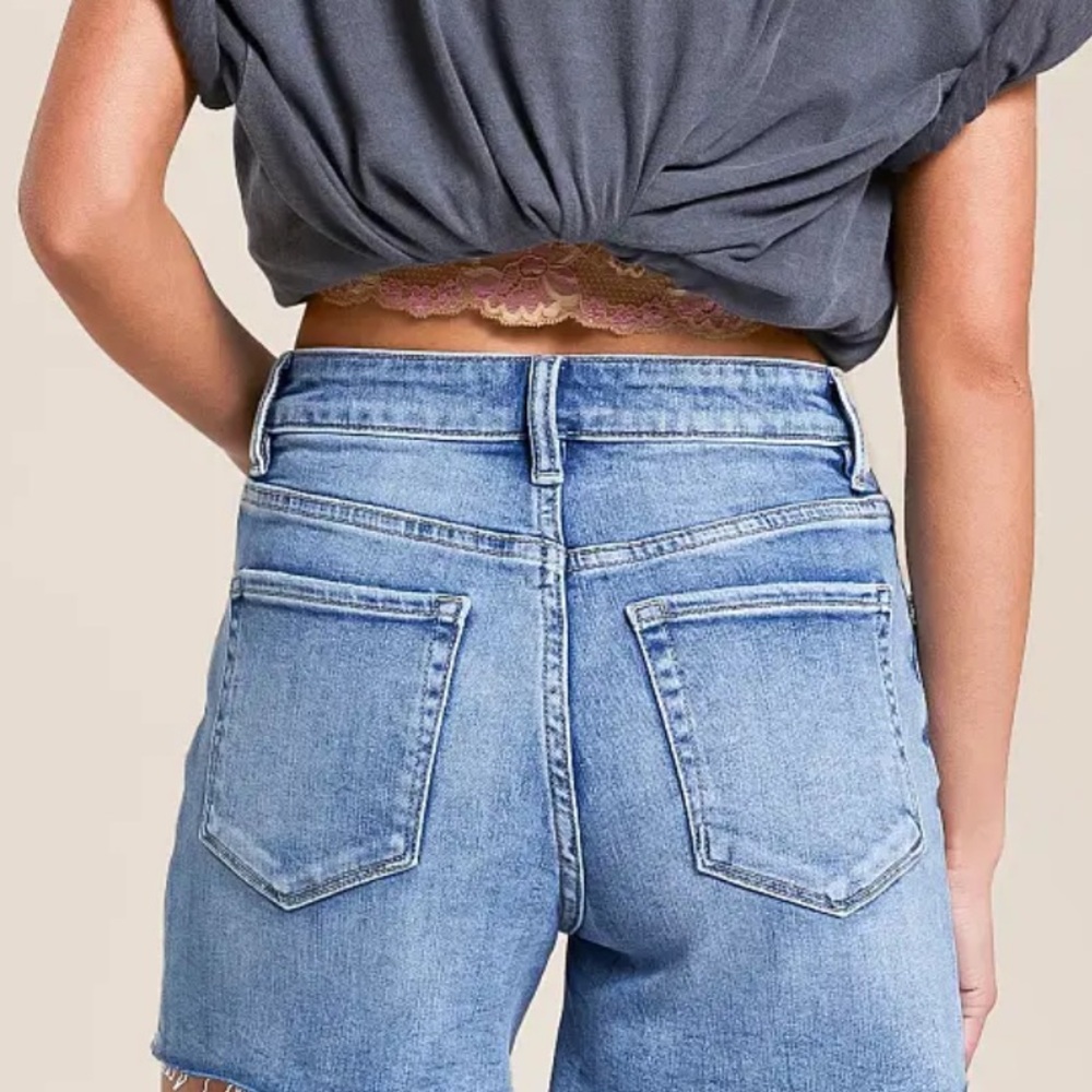 NWT Lovervet Rhinestone High Rise Stretch Short (size M) - Picture 3 of 9